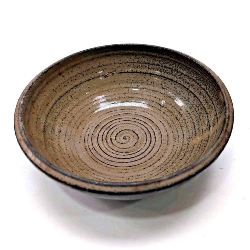 W Knock Signed Studio Art Pottery Stoneware Bowl Dark Speckled Glaze 7" Diameter